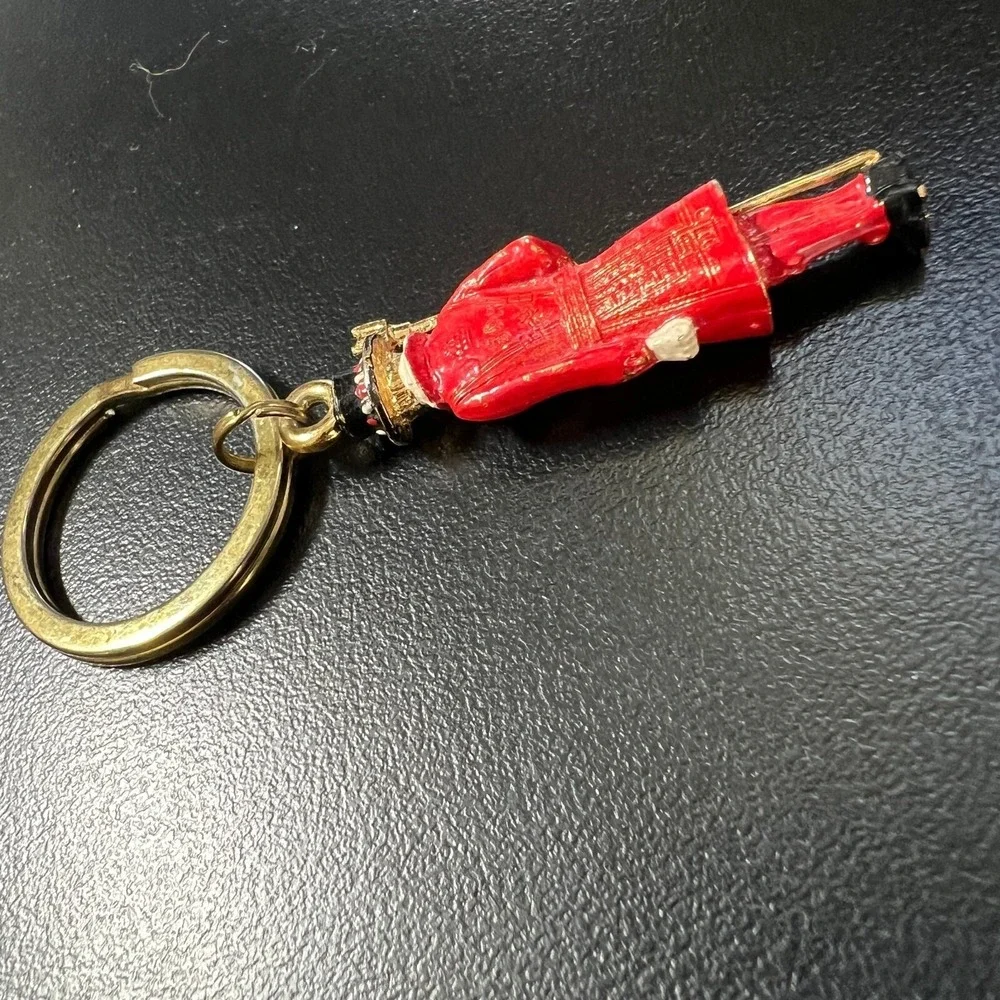 Vintage Beefeater Keychain Yeoman Warders at the Tower of London‎ United Kingdom